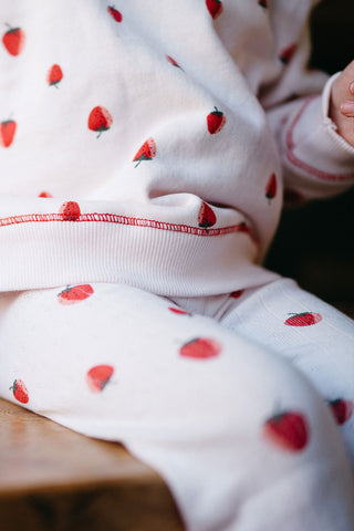 Çilek Sweatshirt Pantolon Set