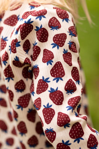 Çilek Tarlası Uzun Kollu Pijama Takımı